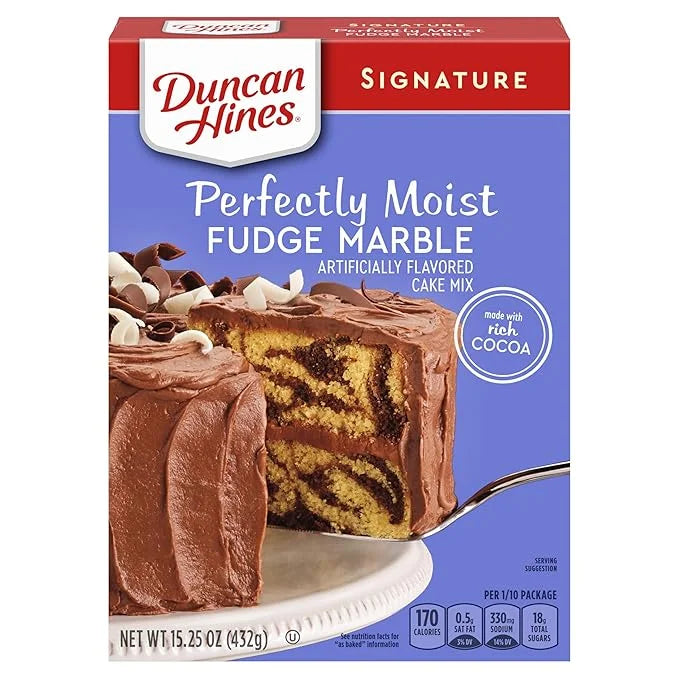 Duncan Hines Signature Cake Mix, Fudge Marble, 15.25 oz - Product Image